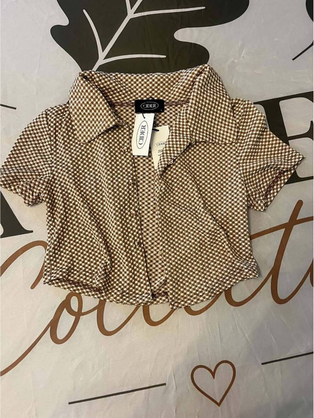 Cider Brown and White Checkered Short Sleeve Cropped Button-Up Shirt Size L